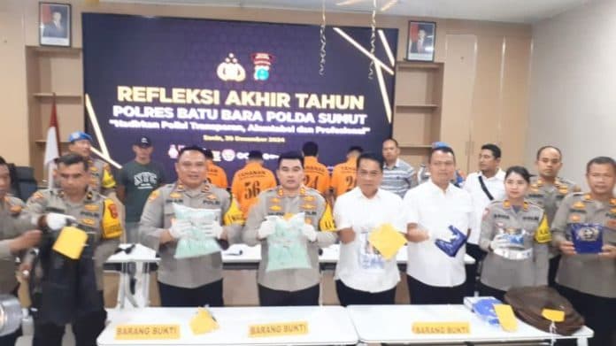 satnarkoba_polres_batu_bara_giling_pemasok_dan_pengedar_narkotika_6_orang_diamankan
