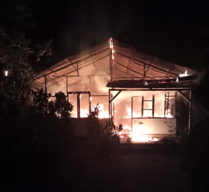 satu_rumah_ludes_dilalap_si_jago_merah_di_simalungun