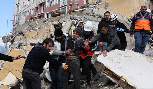 saudi_gelontorkan_rp76_triliun_bantu_pulihkan_turki_dari_gempa_dahsyat