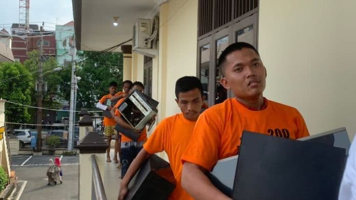 sebanyak_16_pejudi_online_dan_pengguna_narkoba_di_medan_digulung_polisi