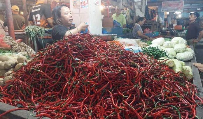 sejumlah_harga_komoditas_pangan_di_medan_tetap_bertahan_mahal