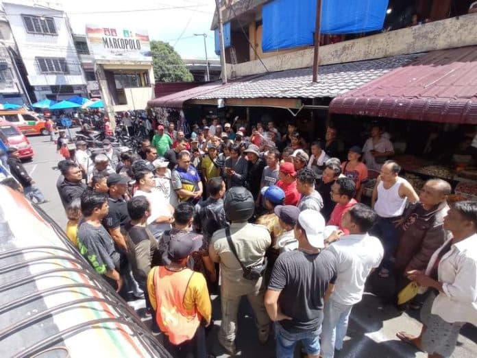 sekda_siantar_pastikan_evaluasi_lapak_pedagang_pasar_horas_di_jalan_sutoyo