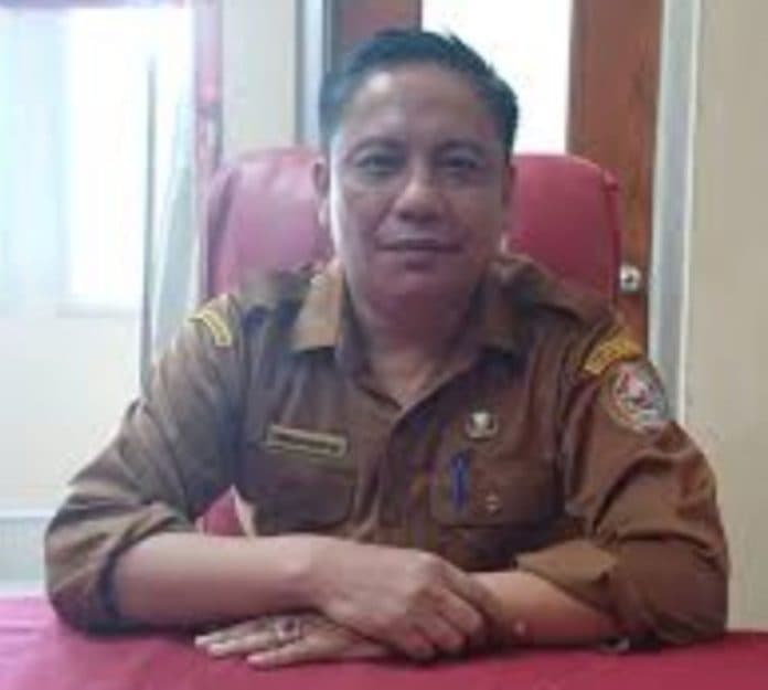 sekda_taput_menduga_sk_pemberhentiannya_bodong