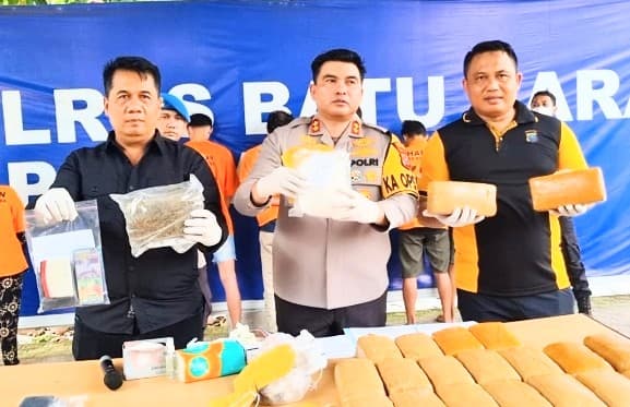 selama_9_bulan_202_kasus_narkoba_dan_amankan_276_tersangka_diungkap_polres_batu_bara