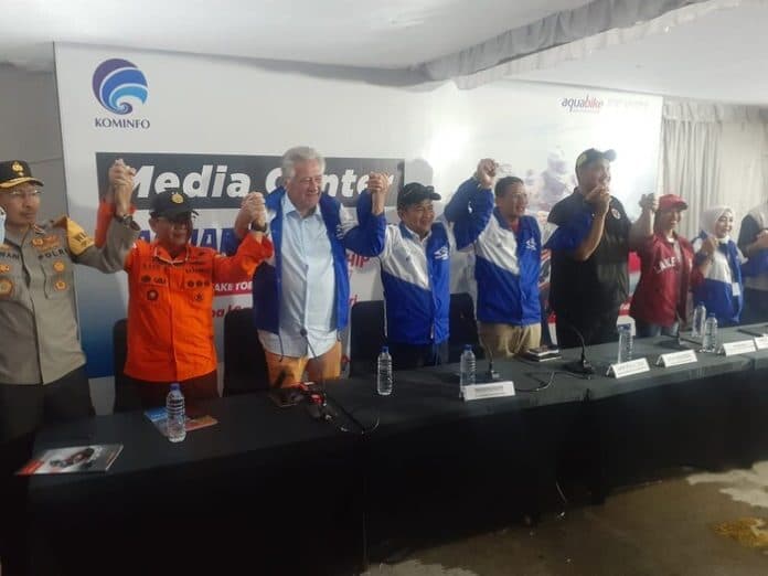 selama_aquabike_jetski_world_championship_2023_seratus_ribu_lebih_pengunjung_datang_ke_danau_toba