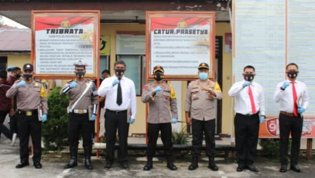 selamat_5_personel_polres_siantar_terima_reward