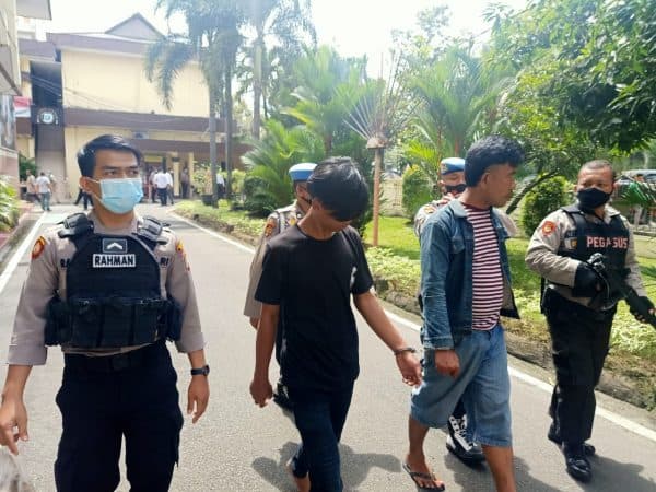 selundupkan_sabu_ke_tahanan_polrestabes_medan_dua_pengunjung_ditangkap