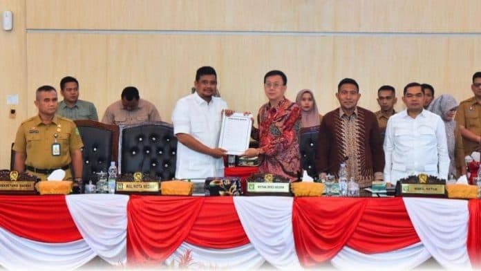 seluruh_fraksi_dprd_medan_setuju_pengelolaan_persampahan_kini_ditangani_dinas_lingkungan_hidup