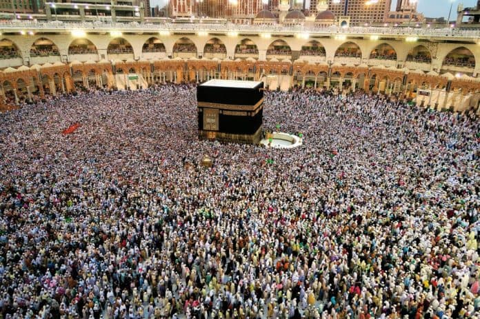 seluruh_jadwal_antrean_jemaah_haji_dimundurkan_setahun