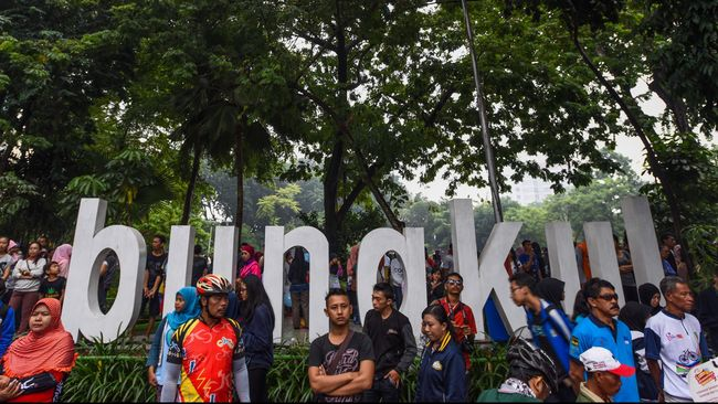 seluruh_taman_kota_surabaya_ditutup_akibat_lonjakan_covid_19
