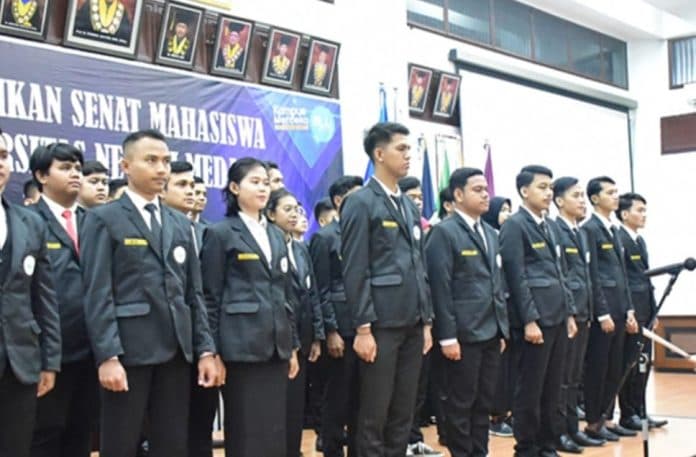 sema_unimed_diharap_mampu_dorong_organisasi_mahasiswa_untuk_berprestasi