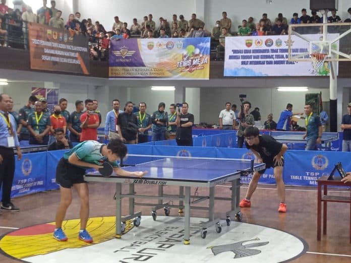semangat_pon_xxi_ratusan_petenis_meja_ikut_turnamen_piala_pangdam_ibb