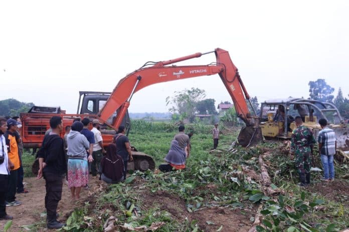 sempat_bersengketa_dengan_penggarap_ptpn2_bersihkan_areal_hgu_bangun_sari