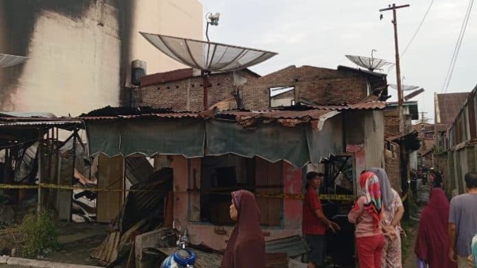 sempat_minta_tolong_ayah_dan_anaknya_terpanggang_di_siantar
