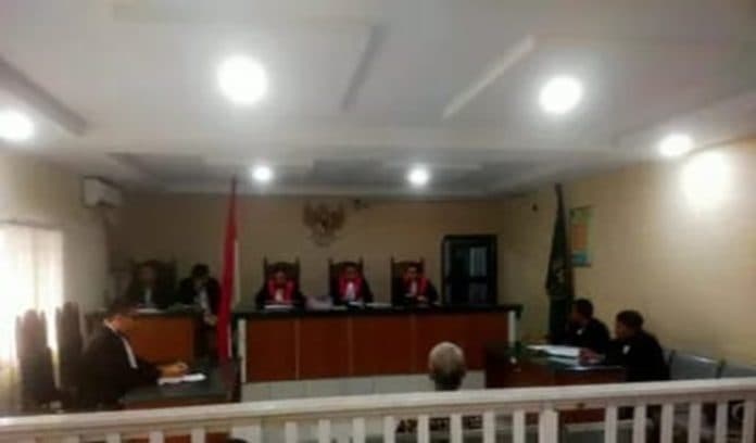 sempat_tersangka_pencabulan_suami_wabup_labuhanbatu_divonis_bebas