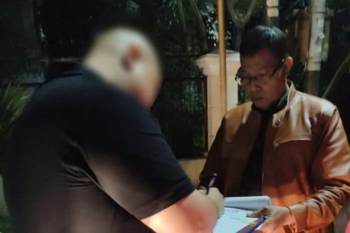 seorang_penunggak_pajak_surabaya_disandera_di_jakarta
