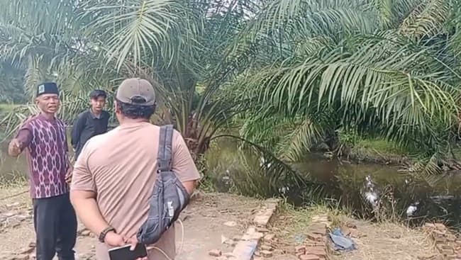 seorang_pria_lansia_ditemukan_tewas_dalam_kolam_bekas_galian_di_asahan