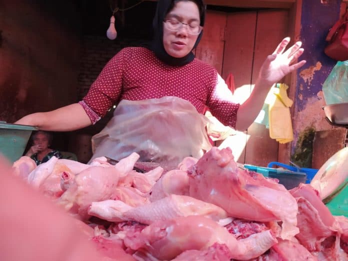 sepekan_jelang_lebaran_harga_ayam_dan_telur_di_siantar_merangkak_naik