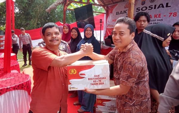 seribu_bingkisan_dari_polres_binjai_ke_warga_sambut_hari_bhayangkara