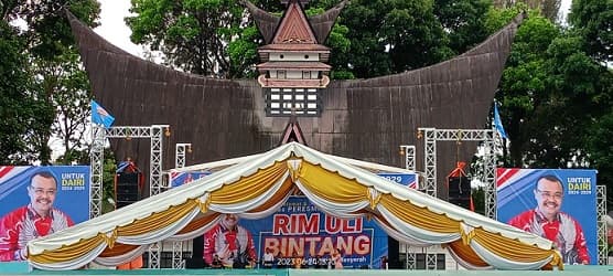sesama_tim_pendukung_rim_uli_bintang_nyaris_bentrok