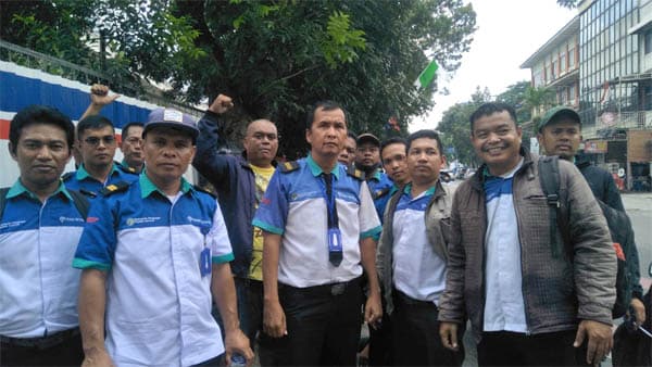 setelah_mogok_kerja_gaji_driver_trans_metro_deli_dibayarkan