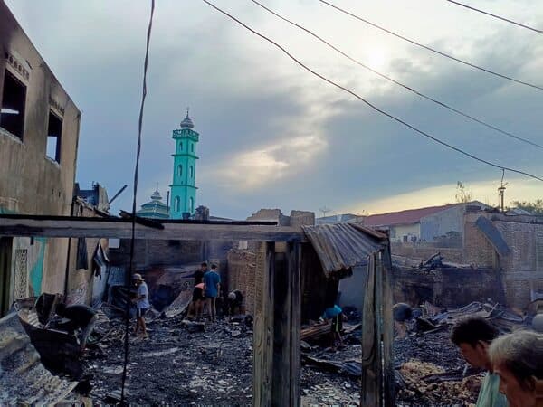 setelah_pasar_horas_puluhan_rumah_terbakar_di_siantar