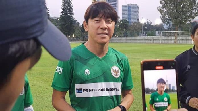 shin_tae_yong_yakin_timnas_indonesia_bisa_jadi_kuda_hitam