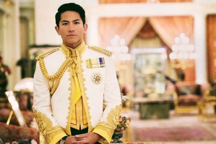 siapa_yang_jadi_penerus_takhta_kerajaan_brunei