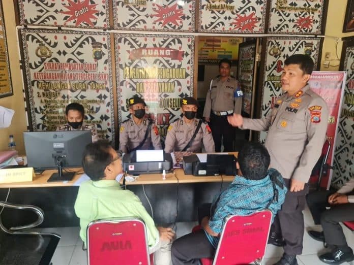 sidak_spkt_kapolres_simalungun_minta_personel_jangan_lakukan_pungli