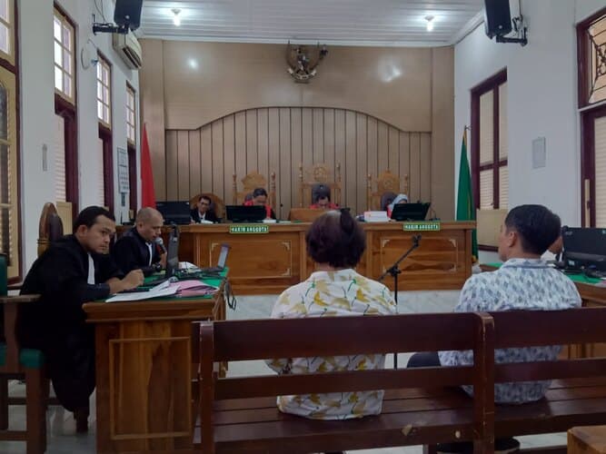 sidang_tipikor_proyek_galvanis_siantar_robert_siahaan_disuruh_jemput_uang_ratusan_juta_dari_berman_simanjuntak