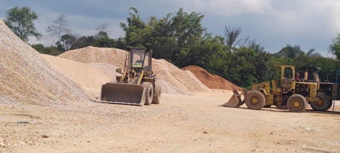 sistem_wajib_pungut_pajak_terhadap_rekanan_pengguna_material_disinyalir_pungli
