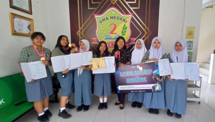 siswa_sman_2_medan_raih_medali_dalam_perlombaan_inovasi_di_bali