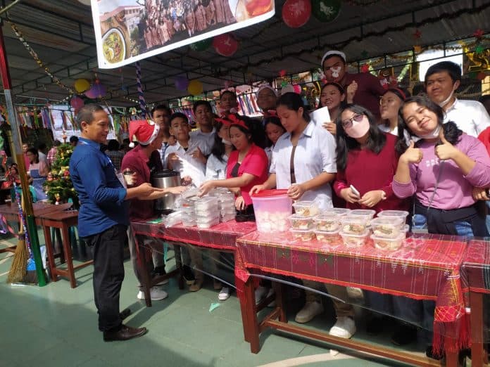 sma_budi_mulia_siantar_gelar_bazar_dan_pameran_untuk_melatih_siswa_jadi_entrepreneur