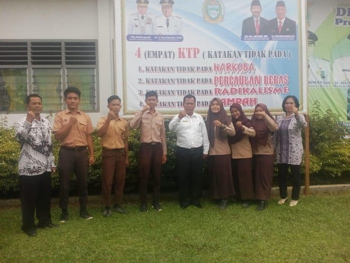 sma_negeri_1_sipispis_siap_sukseskan_program_4_ktp