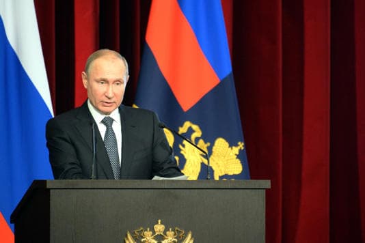 soal_pasokan_minyak_2024_putin_rusia_dan_saudi_akan_perpanjang_pengurangan_pasokan