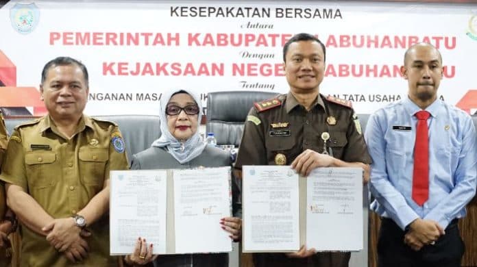 soal_perdata_dan_tun_pemkab_labuhanbatu_kejari_rantauprapat_jalin_kesepakatan_bersama