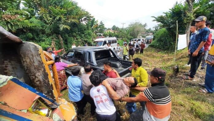 soal_tabrakan_beruntun_di_merek_raya_kadishub_minta_warga_tak_parkir_di_tepi_jalan