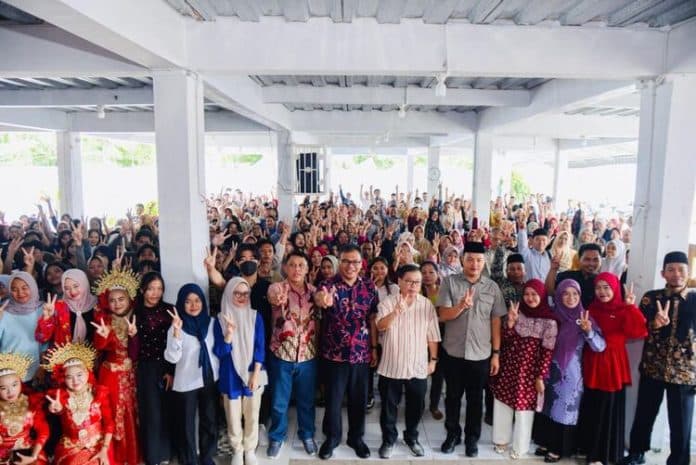 sofyan_tan_minta_asri_lom_lom_majukan_pendidikan_di_deli_serdang