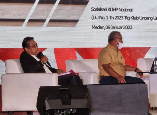 sosialisasi_kuhp_guru_besar_ugm_kedepankan_keadilan_hukum_di_indonesia