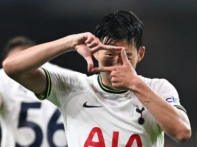 spurs_kandaskan_leicester_6_2_son_akhiri_paceklik_gol_dengan_hattrick