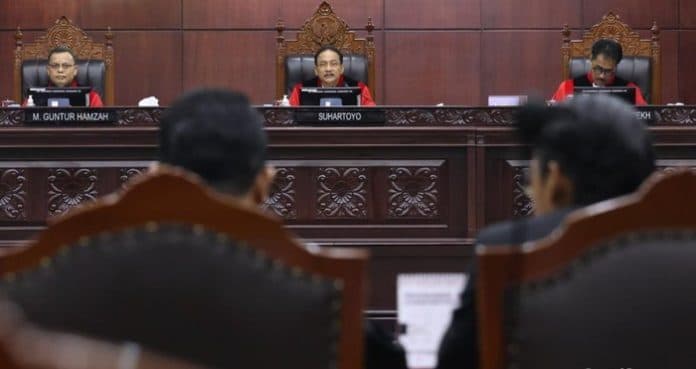 sri_mulyani_dan_3_menteri_lain_dipanggil_hadiri_sidang_sengketa_pilpres_istana_hormati_mk