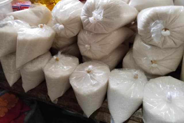 stok_gula_di_ritel_modern_siantar_kosong_kalau_ada_langsung_ludes