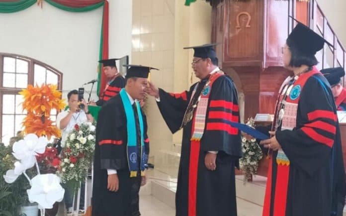 stt_hkbp_siantar_wisuda_255_sarjana_dan_magister_tahun_ajaran_2022_2023