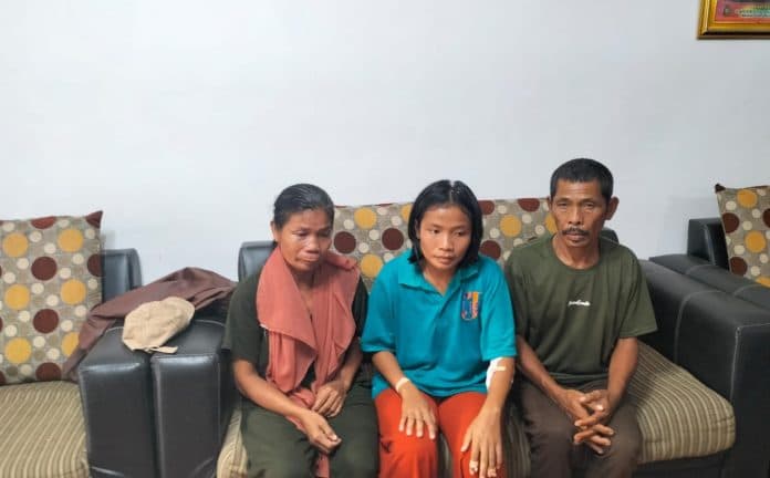 suami_yang_bacok_istri_di_simalungun_diburu_polisi