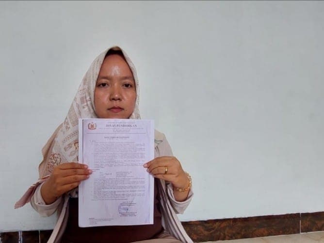 suarakan_kecurangan_pppk_guru_sd_honorer_di_langkat_dipecat_kepsek