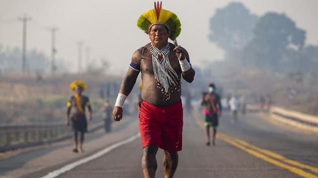 suku_asli_amazon_masih_blokade_jalan_ancaman_bagi_pemerintah_brasil