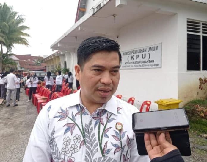 syarat_dukungan_pasangan_hendra_kiswandi_terpenuhi_kpu_siantar_lanjut_verifikasi_faktual