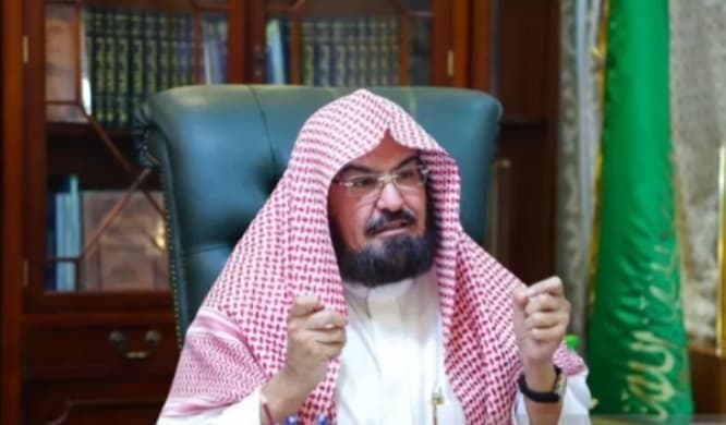 syekh_sudais_imam_saat_salat_idul_adha_di_masjidil_haram