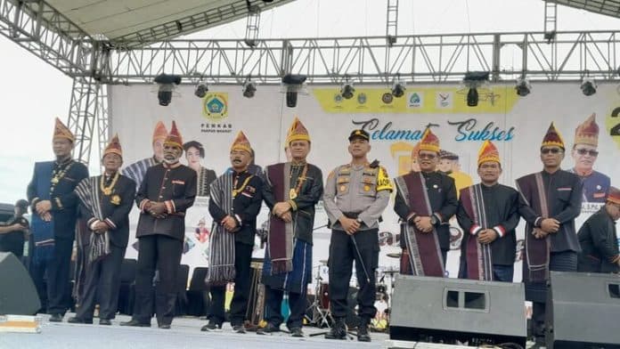 tahun_ini_pesta_oang_oang_pakpak_bharat_berlangsung_sederhana