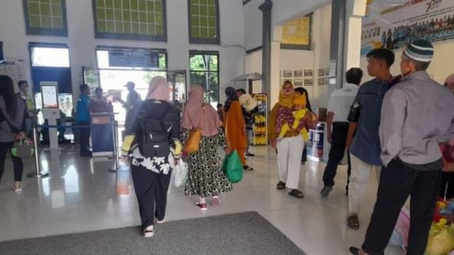 tak_ada_lonjakan_penumpang_kereta_api_siantar_ekspres_selama_nataru